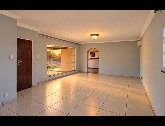 3 BEDROOM HOUSE FOR SALE IN ELARDUSPARK